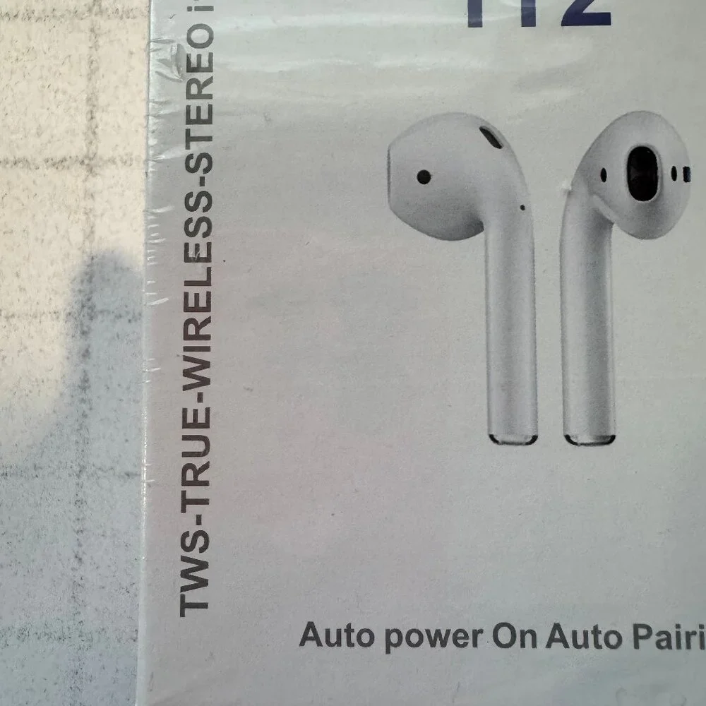 New TWS True Wireless Stereo i12 Earbuds White Auto Pairing 5.0 Auto Power On